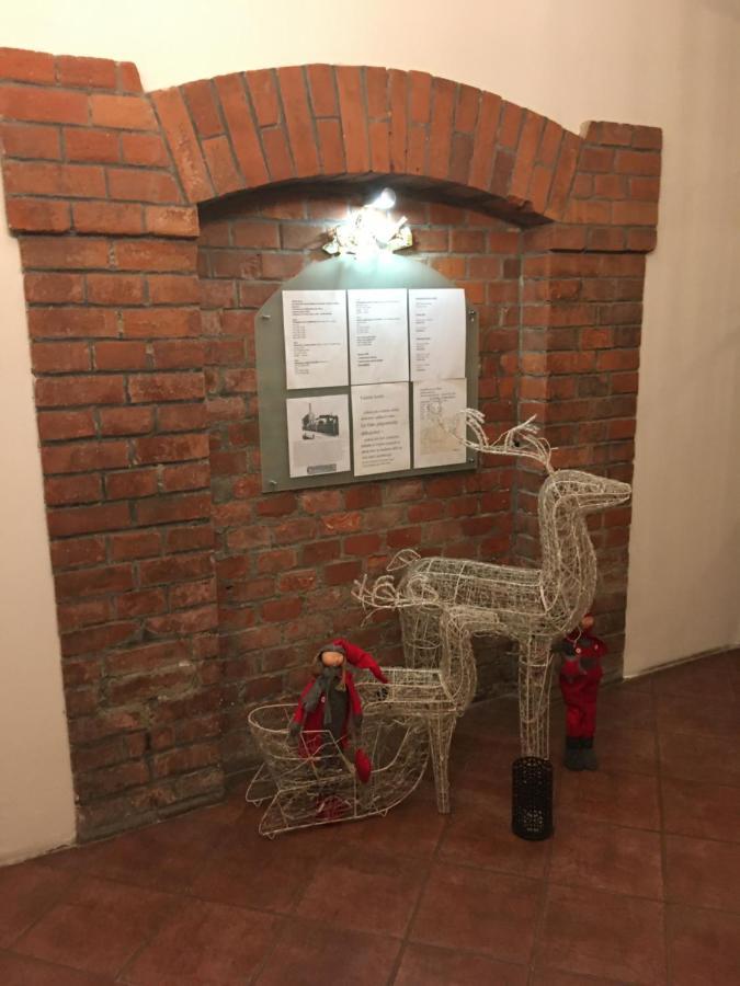 Penzion A Pivnice Varna Velká Bystřice エクステリア 写真