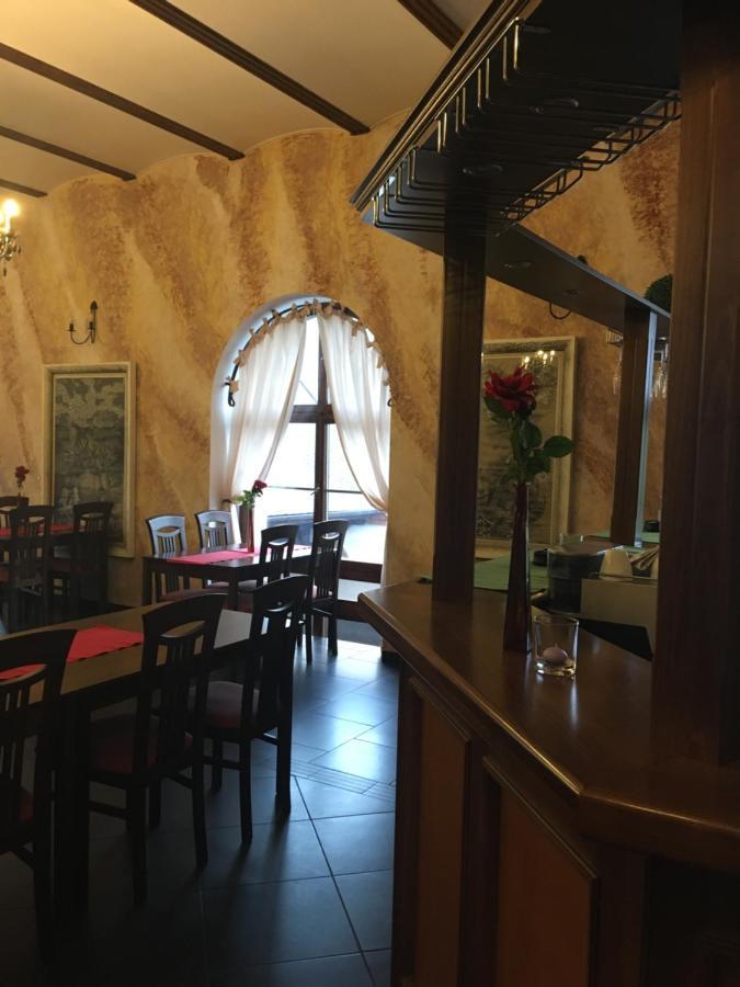 Penzion A Pivnice Varna Velká Bystřice エクステリア 写真