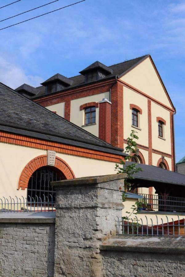 Penzion A Pivnice Varna Velká Bystřice エクステリア 写真