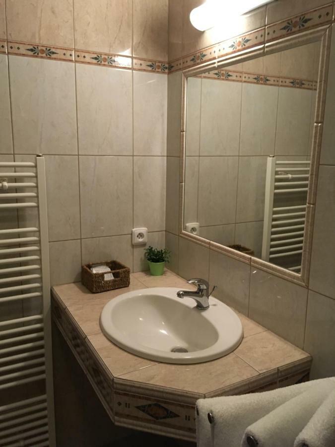 Penzion A Pivnice Varna Velká Bystřice エクステリア 写真